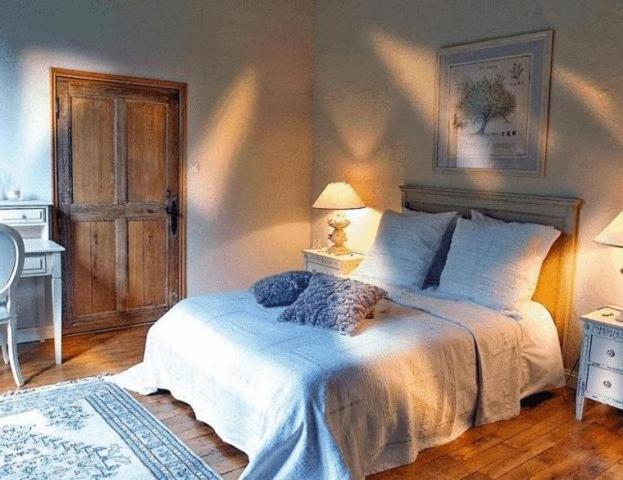 Chateau De Charge Hotel Tours Esterno foto